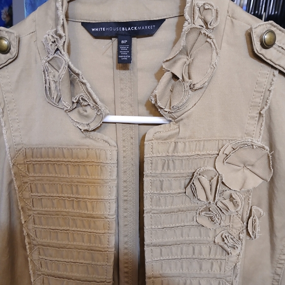 Size 8p Tan White house black market casual blazer - Picture 3 of 5